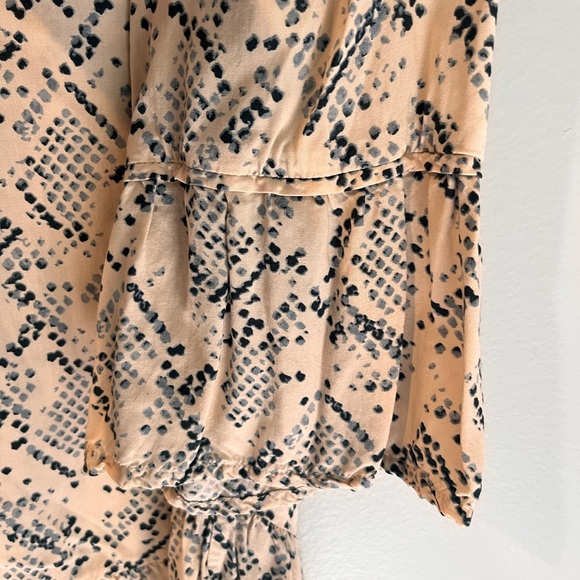 VIX Paula Hermanny Women's Snake Print Swim Cover-Up Peach & Teal XS - Picture 5 of 6